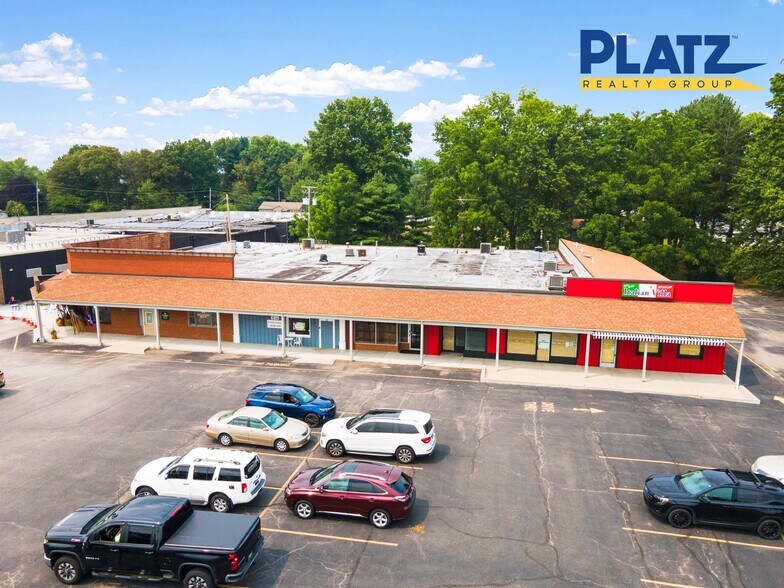 Mew Middletown Plaza, New Middletown, OH à louer - Photo du bâtiment - Image 3 de 7