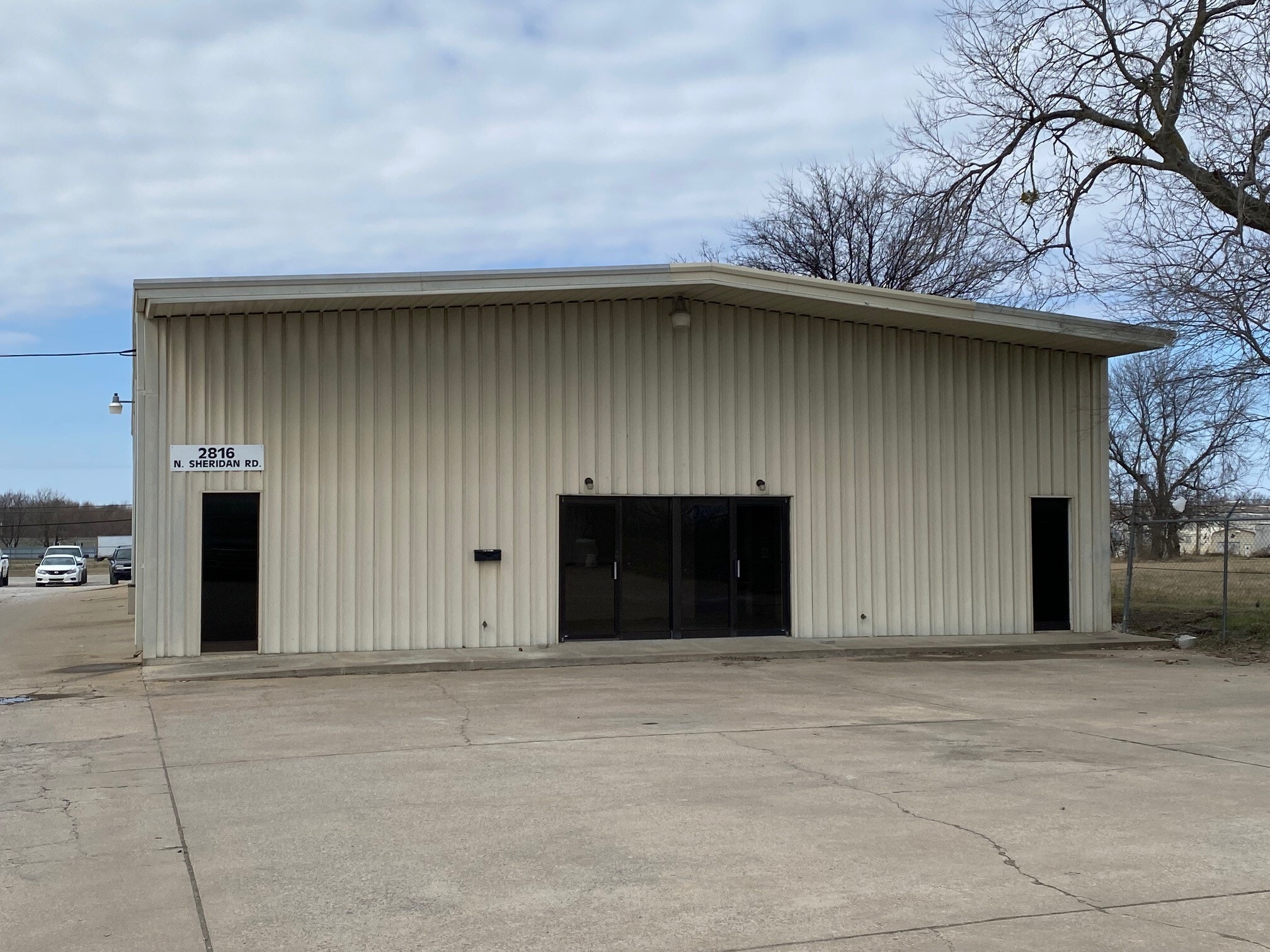 2816 N Sheridan Rd, Tulsa, OK for lease Interior Photo- Image 1 of 8