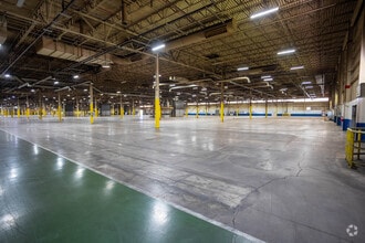 2121 Holston Bend Dr, Mascot, TN for lease Building Photo- Image 2 of 3