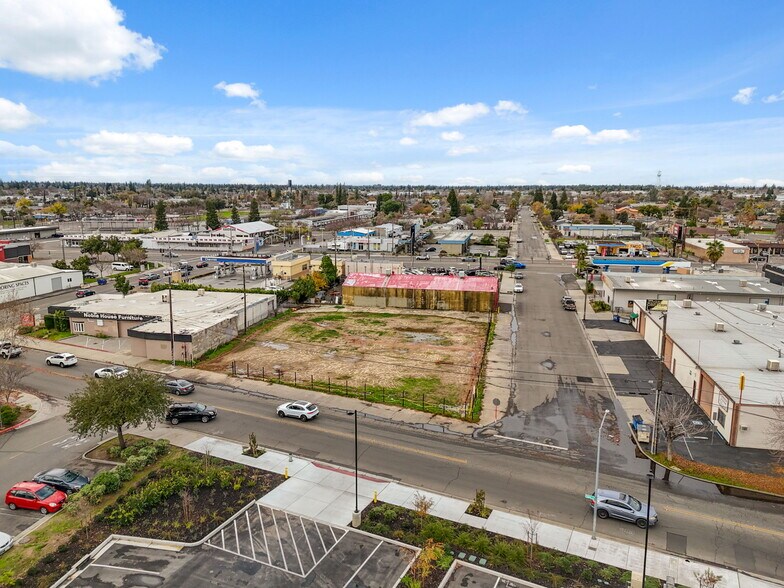 27 E Birch Ave portefeuille de 2 propriétés à vendre sur LoopNet.ca - Photo principale - Image 1 de 2