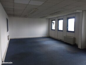 Flex in Genas for lease Interior Photo- Image 2 of 10