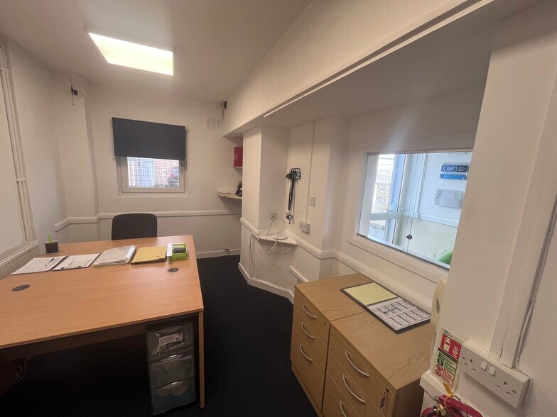1 Cotton St, Aberdeen à vendre - Photo du bâtiment - Image 2 de 10