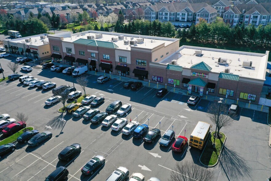 Woodbridge Ave & College Dr, Edison, NJ à louer - Photo du bâtiment - Image 3 de 6