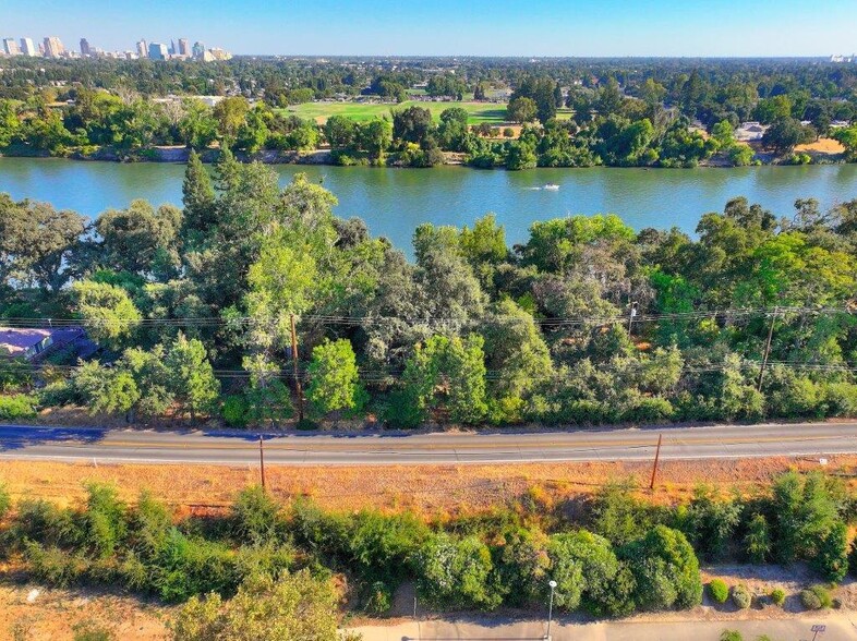 Garden Highway, Sacramento, CA à vendre - Photo du b timent - Image 3 de 9