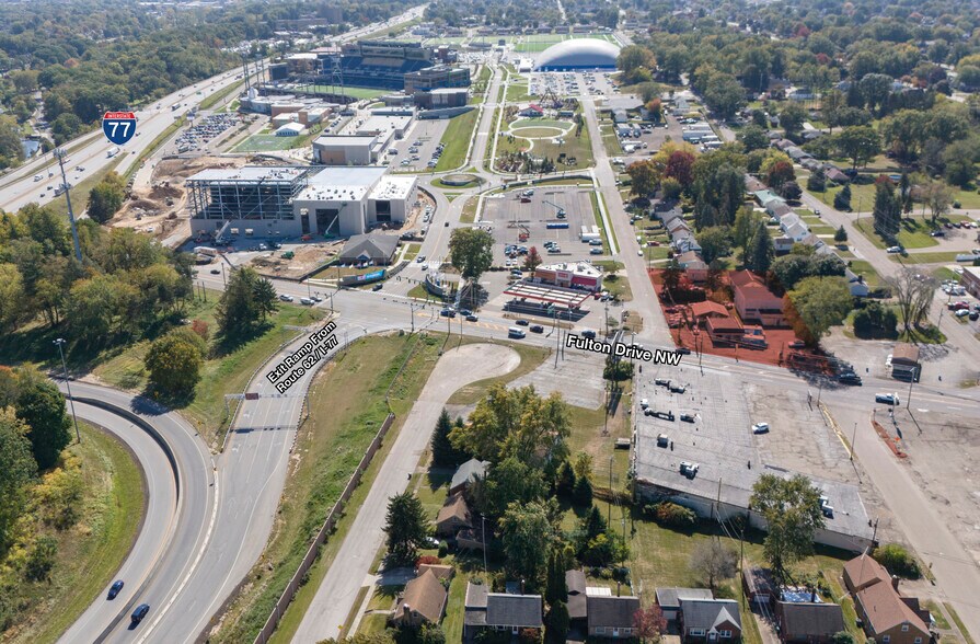 2700 Fulton Dr, Canton, OH à louer - Photo du bâtiment - Image 3 de 3