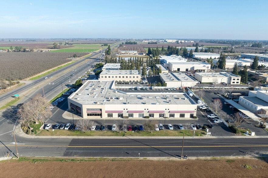 4230 Kiernan Ave, Modesto, CA for sale - Building Photo - Image 3 of 8