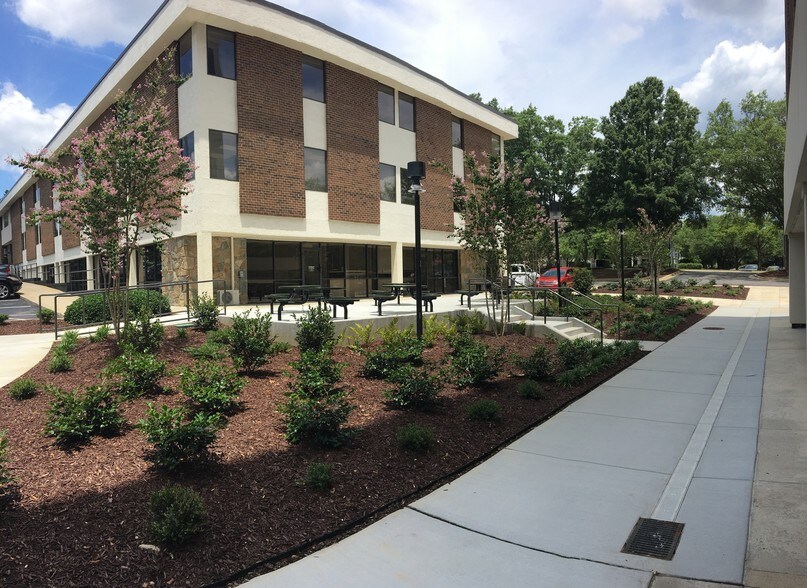 1110 Navaho Dr, Raleigh, NC à louer - Autre - Image 2 de 8