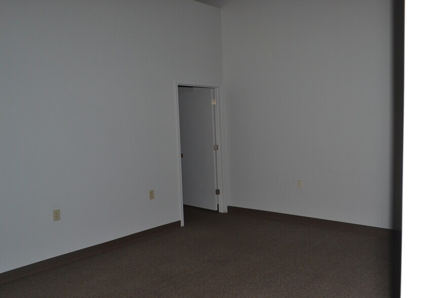 6717-6719 E 2nd St, Prescott Valley, AZ à louer - Photo du bâtiment - Image 3 de 29