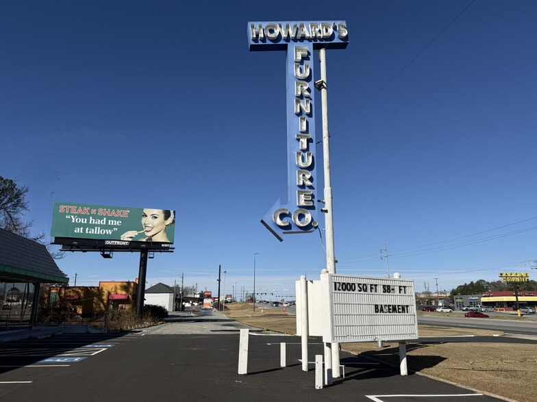 3376 S Cobb Dr SE, Smyrna, GA à louer - Photo du bâtiment - Image 2 de 4