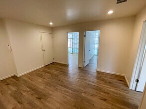 712 D St, San Rafael, CA à louer Photo intérieure- Image 1 de 14