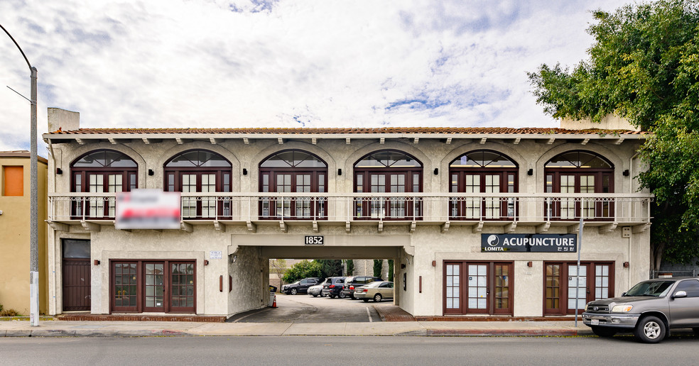 Office in Lomita, CA for sale - Primary Photo - Image 1 of 1