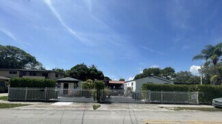 Plus de détails pour 210 NE 110th St, Miami, FL - Multi-résidentiel à vendre