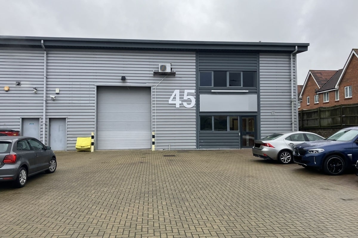 Armstrong Rd, London for lease Building Photo- Image 1 of 3