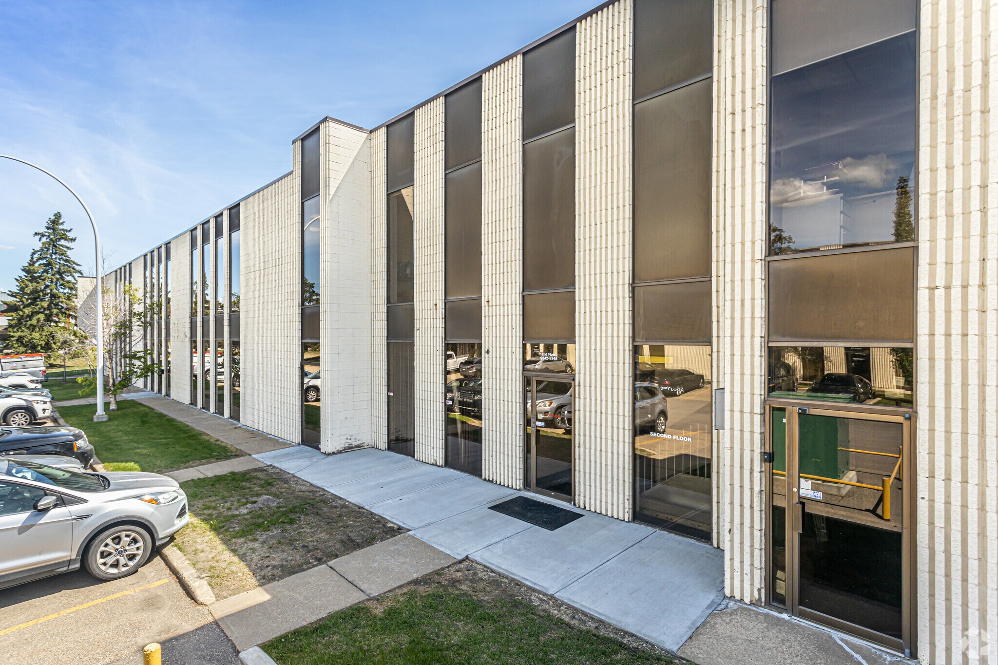 9332-9354 49th St NW, Edmonton, AB for sale Primary Photo- Image 1 of 1