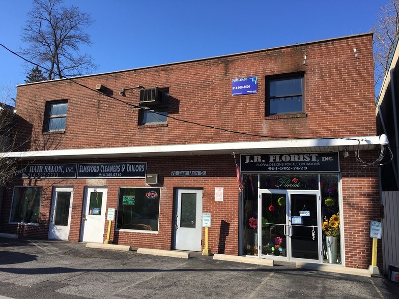 70 E Main St, Elmsford, NY à louer - Photo du bâtiment - Image 2 de 7