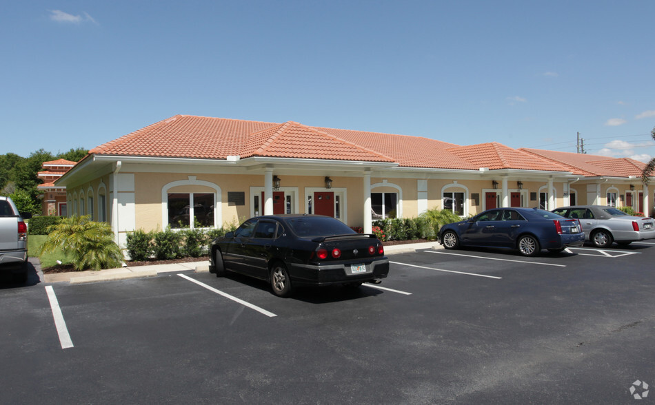 2920-2928 University Pky, Sarasota, FL for sale - Building Photo - Image 3 of 3