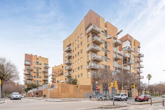 Plus de détails pour Carrer de Sant Adrià, 43-53, Barcelone - Multi-résidentiel à vendre