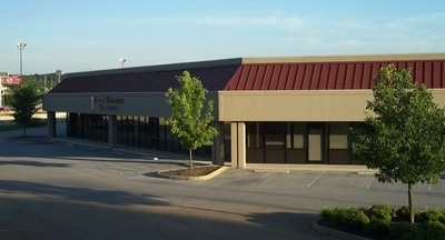 5959 Shallowford Rd, Chattanooga, TN for lease - Building Photo - Image 3 of 3