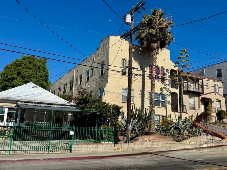 1110 S Normandie Ave, Los Angeles, CA for sale - Building Photo - Image 2 of 5