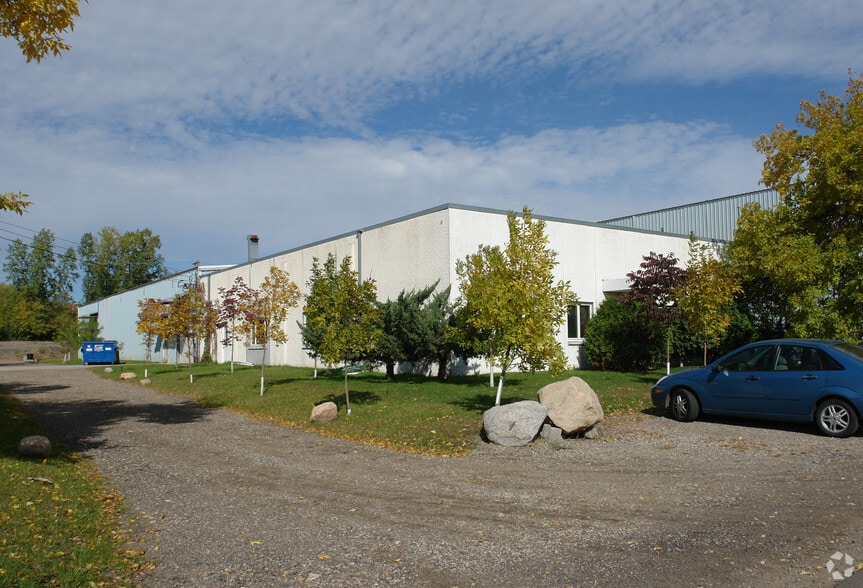 6310-6330 Industrial Dr, Eden Prairie, MN for lease - Primary Photo - Image 1 of 12