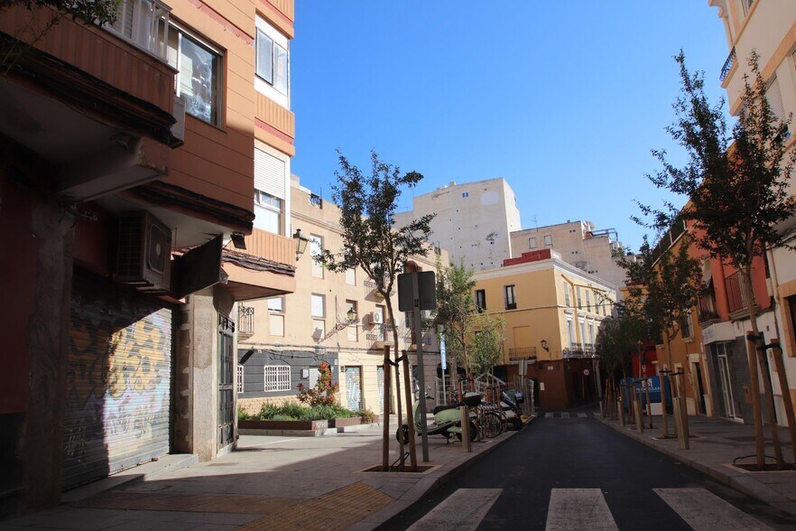 Masnou, 12, Almería, Almería à vendre - Photo du bâtiment - Image 3 de 19