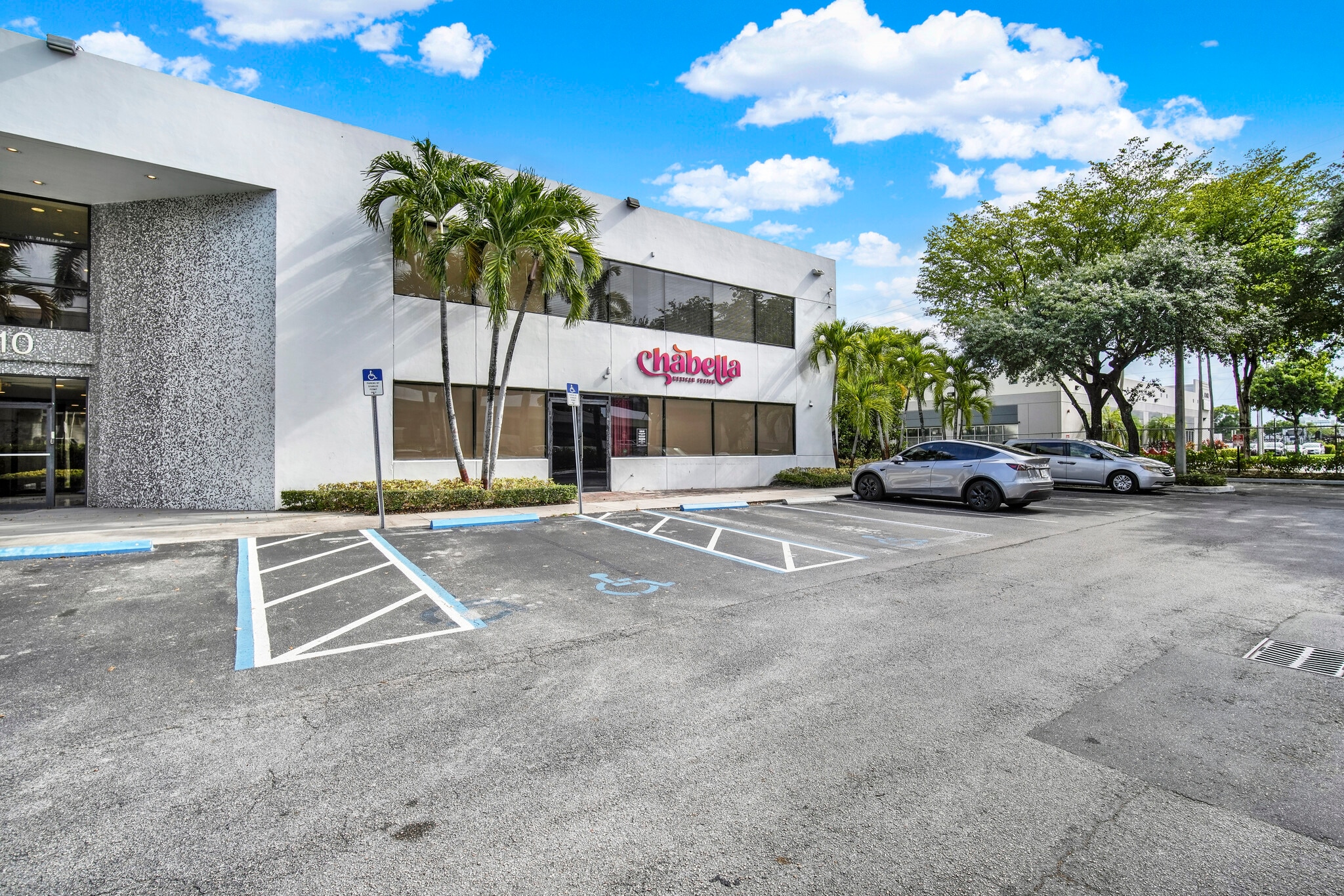 7910 NW 25th St, Doral, FL for lease Interior Photo- Image 1 of 35
