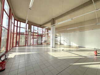 Plus de détails pour 1 Boulevard Henri Barbusse, Houilles - Commerce de détail à louer