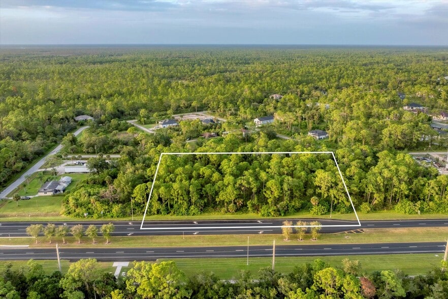11201 S Tamiami Trl, North Port, FL à vendre - Photo du bâtiment - Image 2 de 21