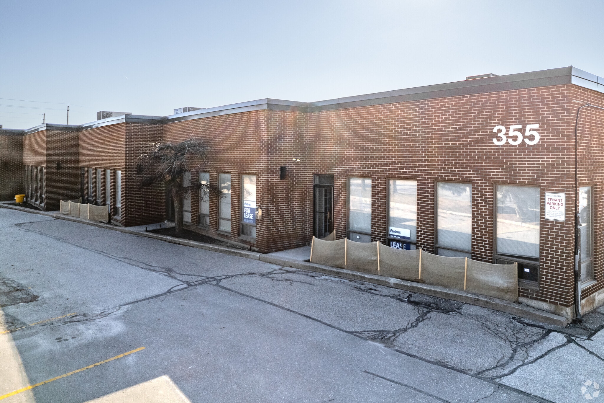 355 Rayette Rd, Concord, ON for lease Primary Photo- Image 1 of 3