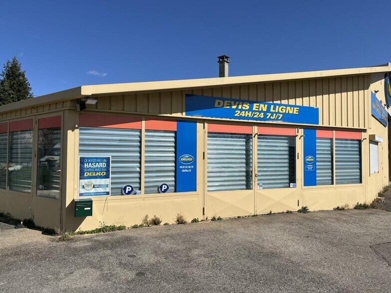 8 Avenue De Jallieu, L'Isle-d'Abeau à vendre - Photo du bâtiment - Image 3 de 9