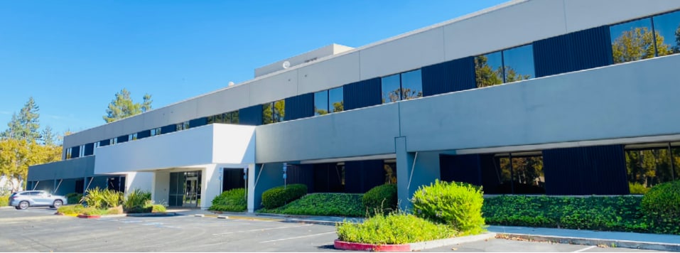 350 Oakmead Pky, Sunnyvale, CA for lease Building Photo- Image 1 of 3