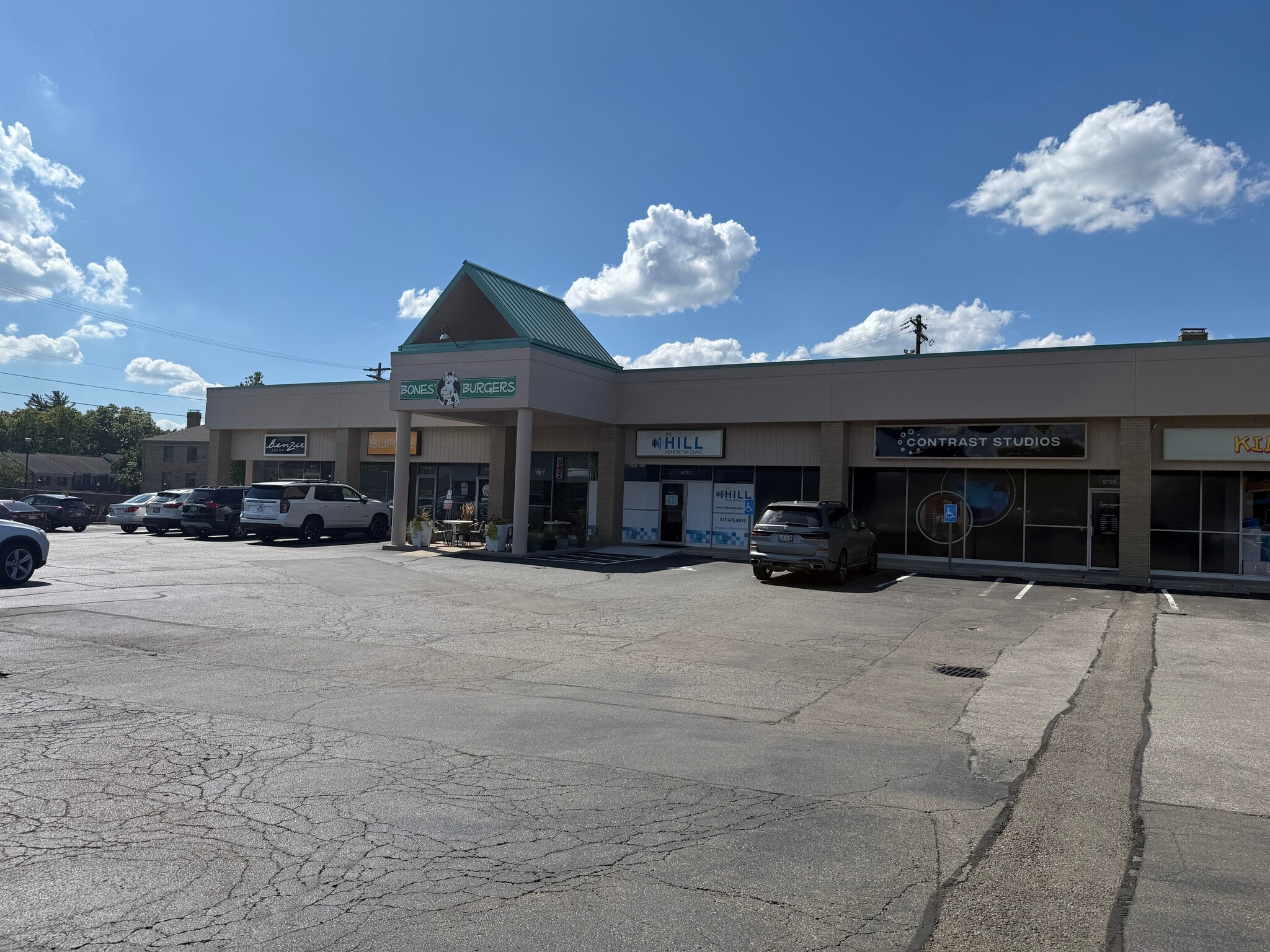 9717-9731 Montgomery Rd, Cincinnati, OH for lease Building Photo- Image 1 of 10