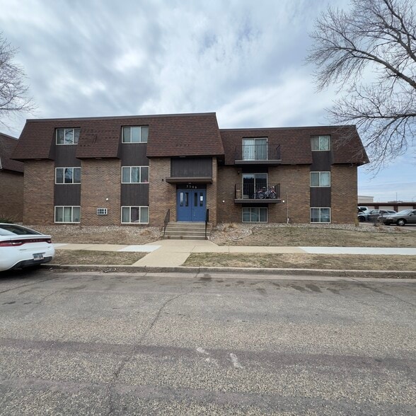 3509-3601 S Willow Ave, Sioux Falls, SD for sale - Building Photo - Image 2 of 3