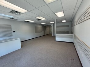 3310 Hickory Rd, Mishawaka, IN for lease Interior Photo- Image 2 of 3
