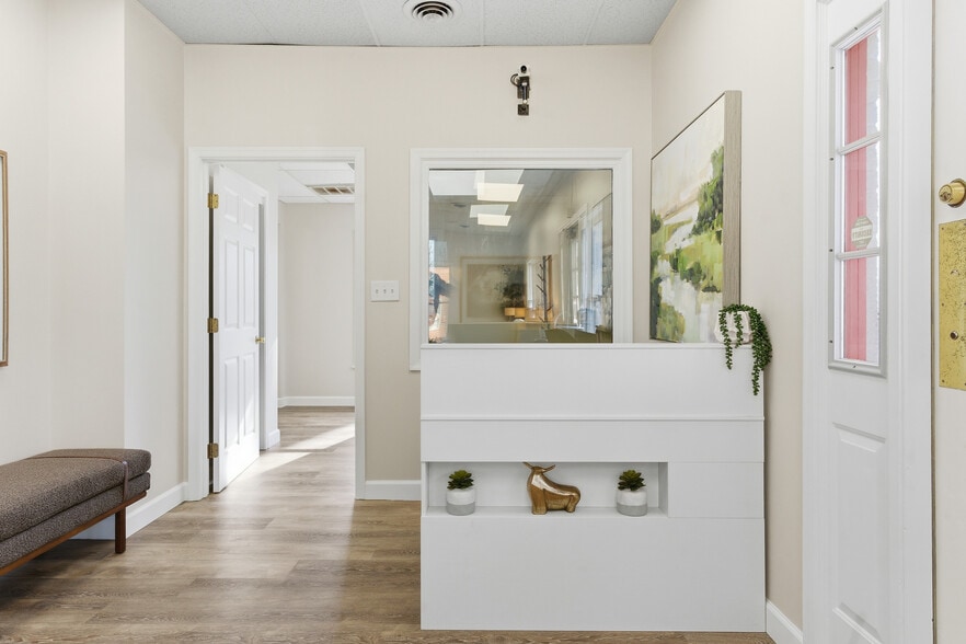 101 E Main St, Hedgesville, WV for sale - Building Photo - Image 2 of 10