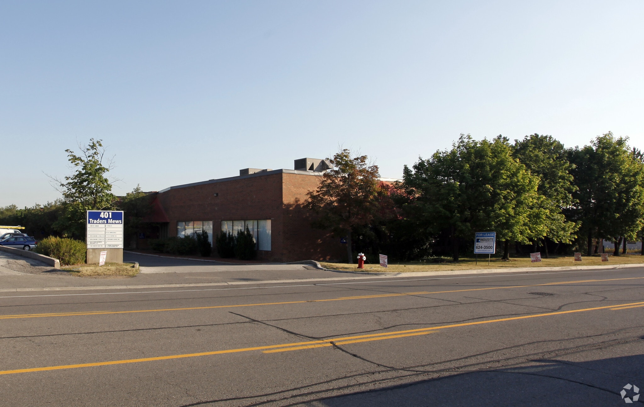 401 Traders Blvd E, Mississauga, ON for sale Primary Photo- Image 1 of 1