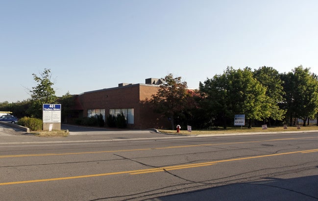 More details for 401 Traders Blvd E, Mississauga, ON - Industrial for Lease