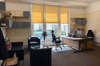 119 Church Rd, Hove for lease Interior Photo- Image 1 of 2