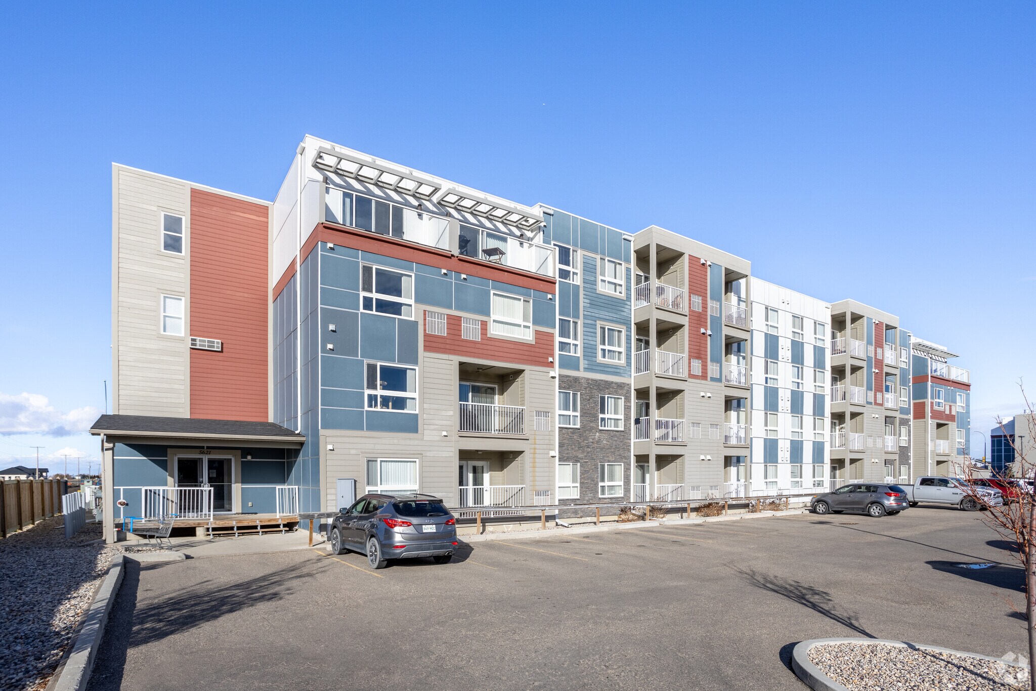 5601 Gordon Rd, Regina, SK for sale Primary Photo- Image 1 of 1