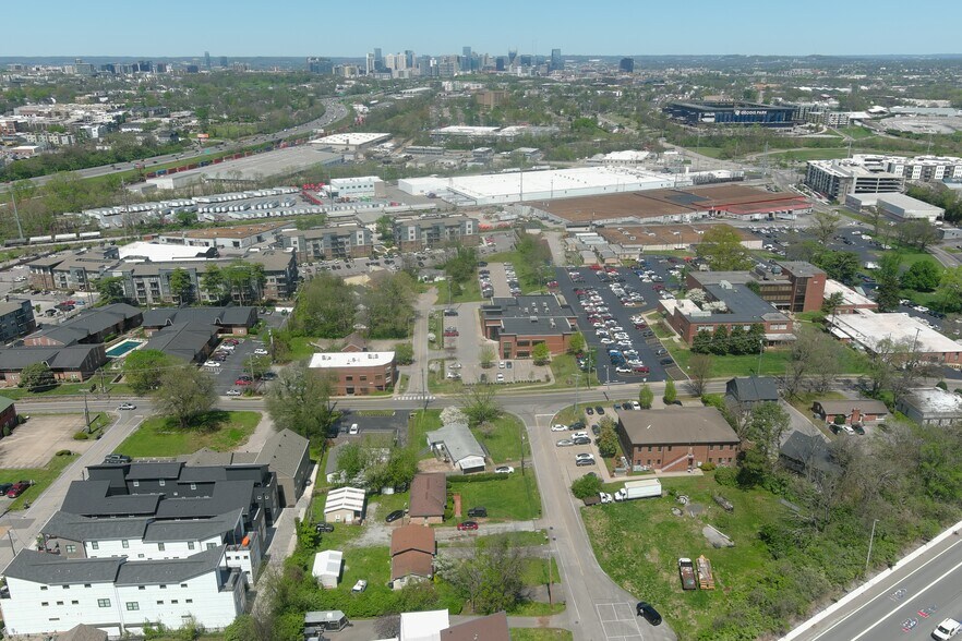 2709 Berrywood Dr, Nashville, TN à vendre - Photo du bâtiment - Image 3 de 3