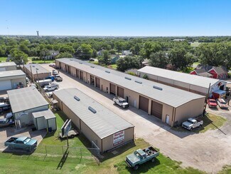 Plus de détails pour 125 N 1st St, Hewitt, TX - Industriel à louer