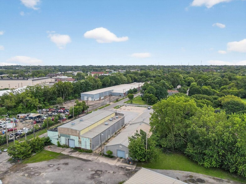 6700 Morgan Ave, Cleveland, OH for lease - Building Photo - Image 3 of 10