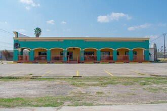 2418 W Palma Vista Dr, Palmview, TX for lease Interior Photo- Image 2 of 11