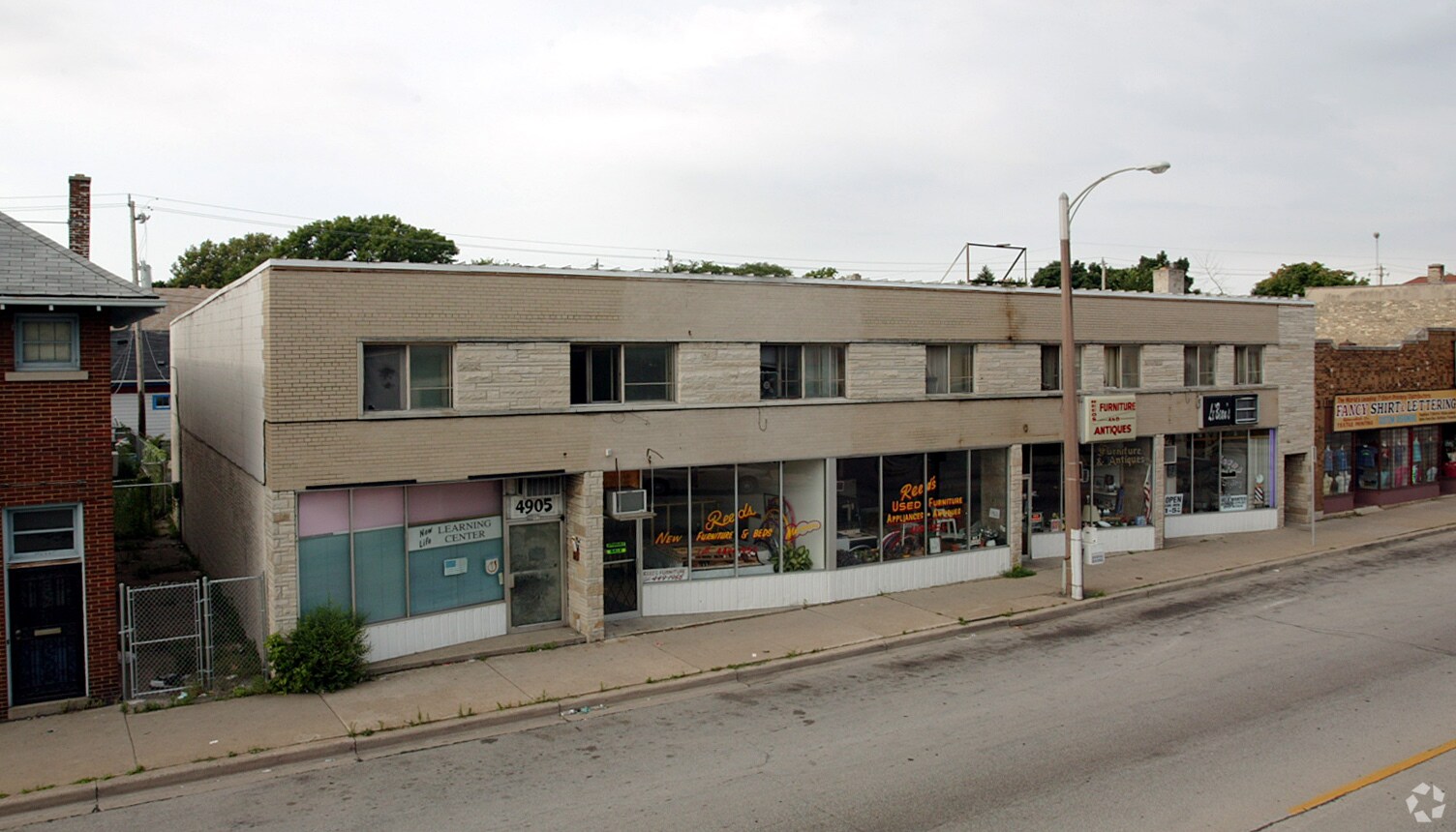 4905-4913 W Center St, Milwaukee, WI à louer Photo principale- Image 1 de 3