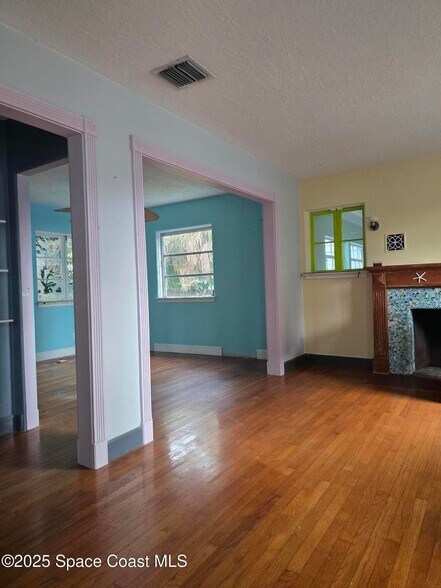 708 Palmetto Ave, Melbourne, FL à louer - Photo intérieure - Image 2 de 5