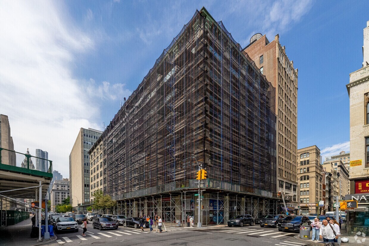 139-149 Centre St, New York, NY à louer Photo du bâtiment- Image 1 de 3