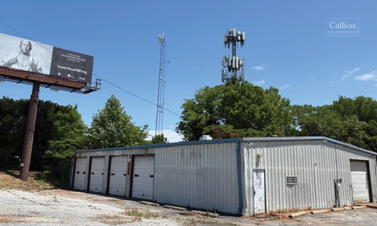 904 Wade Hampton Blvd, Greenville, SC for sale - Primary Photo - Image 1 of 7