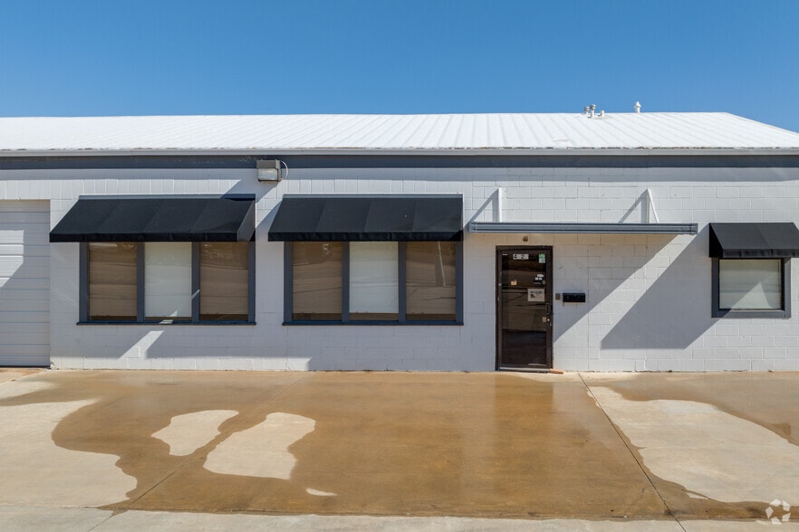 4320 S Portland Ave, Oklahoma City, OK for lease - Building Photo - Image 3 of 14