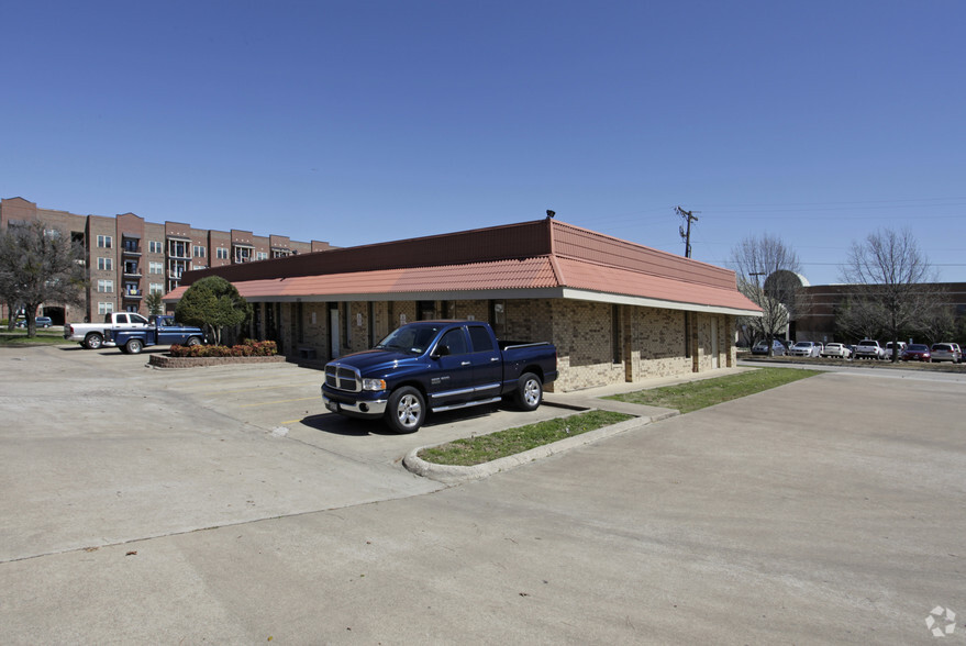 1025 S Main St, Grapevine, TX for sale - Primary Photo - Image 1 of 1