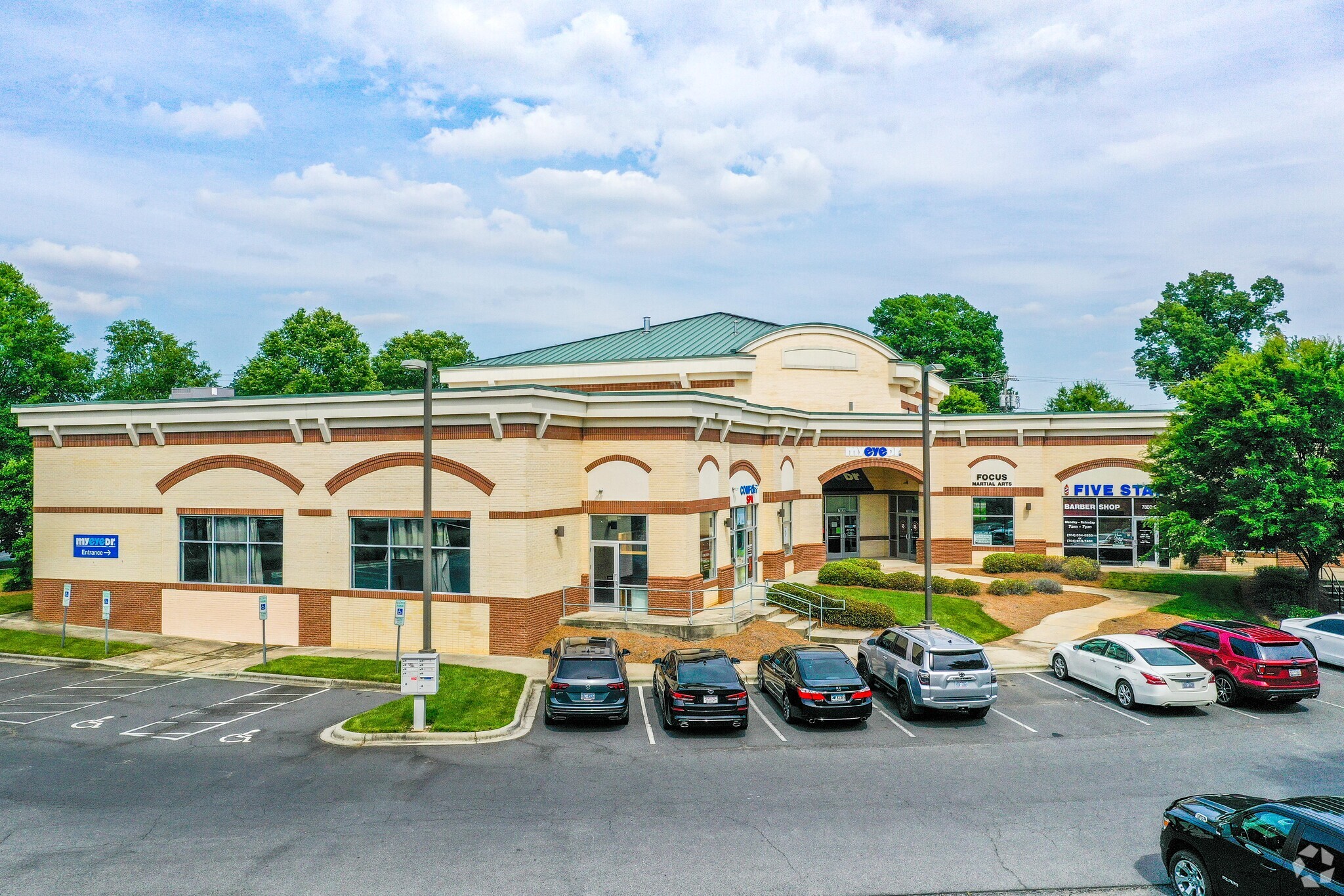 7808 S Tryon St, Charlotte, NC à vendre Photo principale- Image 1 de 1